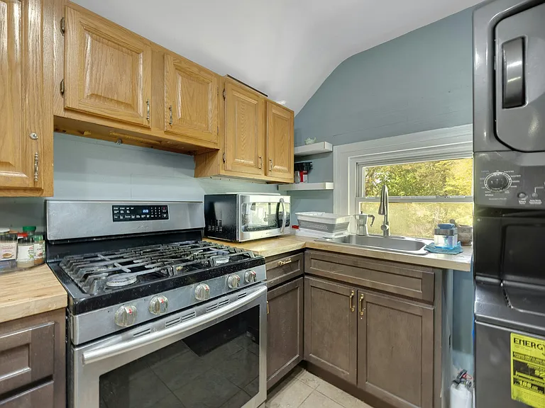 460 Orchard St #2 — Photo 12