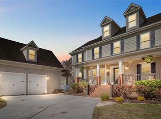 332 Conservation Xing, Chesapeake, VA 23320