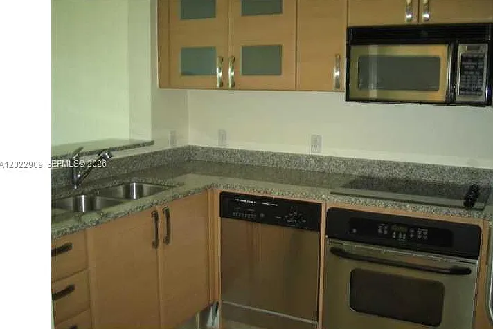 2101 Brickell Ave #410 — Photo 3