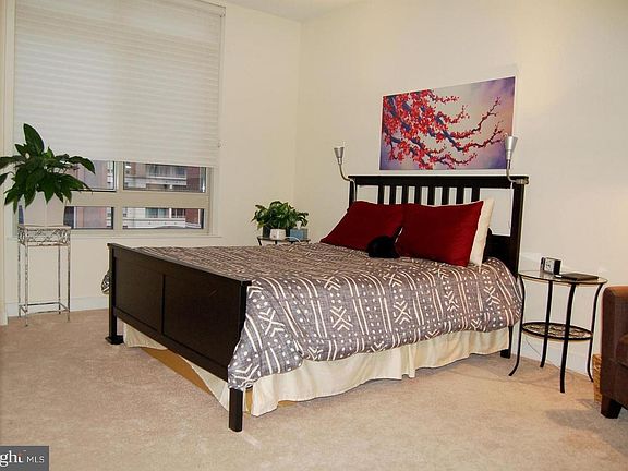 4th image of 820 N Pollard St APT 414