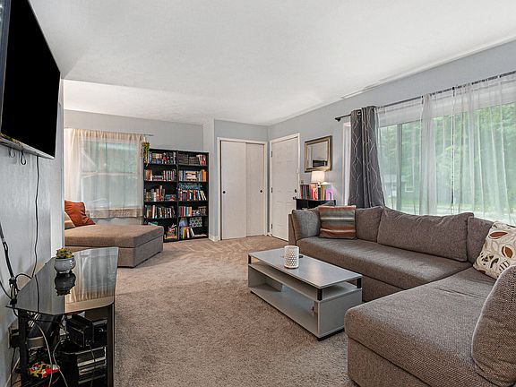 5th image of 6244 Parkview Ave