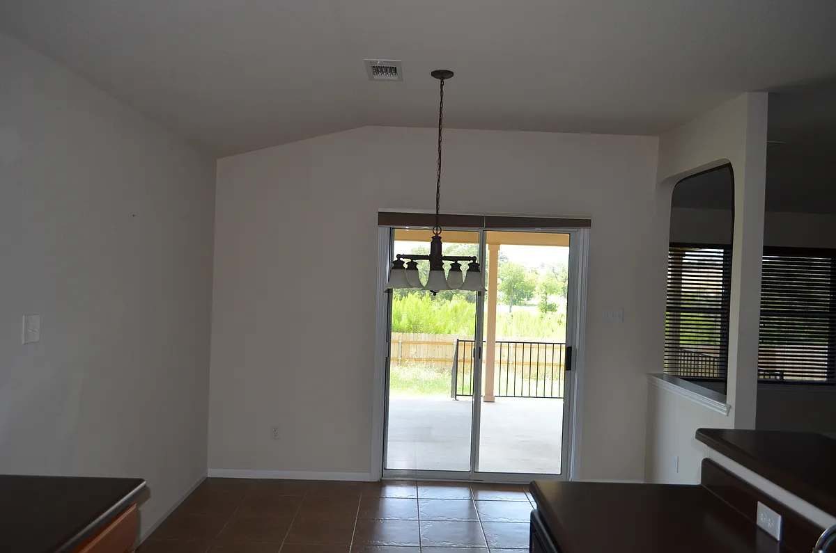 Building Photo - 507 Cattail Cir