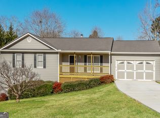 305 Chimney Trace Dr, Winder, GA 30680