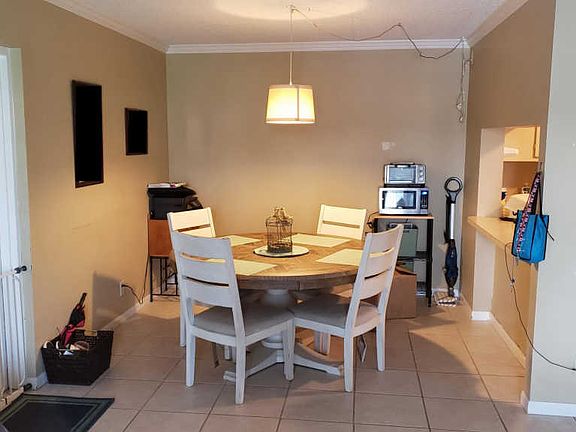 4th image of 1108 Green Pine Blvd APT B1