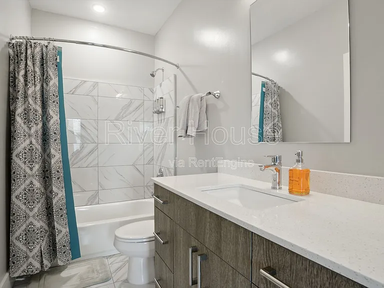 102 River House Pl #2N — Photo 7