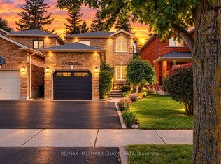 102 Noble Dr, Bradford West Gwillimbury, ON L3Z 3B5