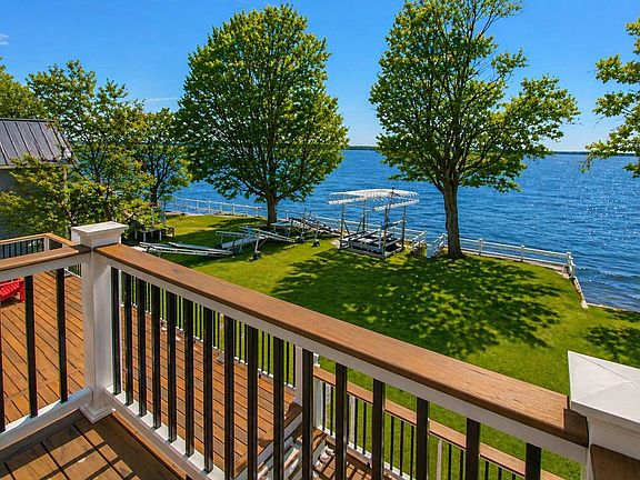 4th image of 4542 Maquam Shore Road
