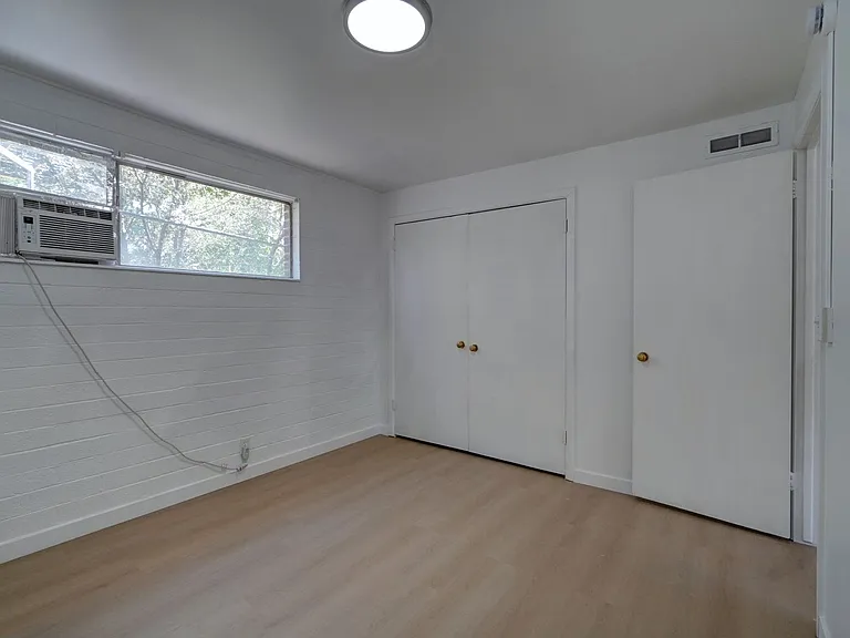 1024 E 600 S — Photo 17