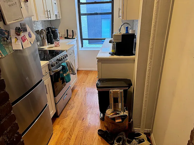 262 W 24th St #6A — Photo 4