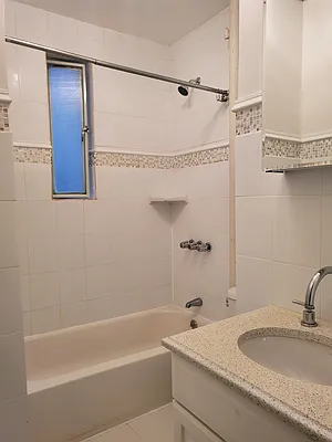 Rented by Frank Valvo Real Estate | media 15