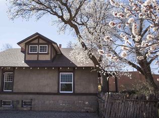 707 Old Santa Fe Trl, Santa Fe, NM 87505