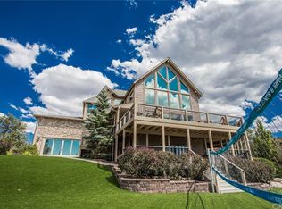 447 Starlight Cir, Big Bear Lake, CA 92315