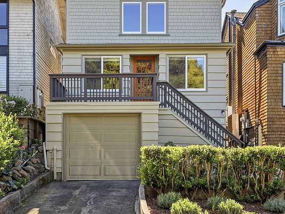 3rd image of 31 Acacia Ave