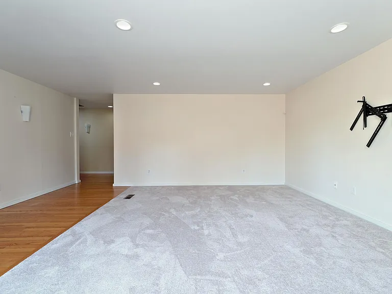 3030 168th Pl NE — Photo 3