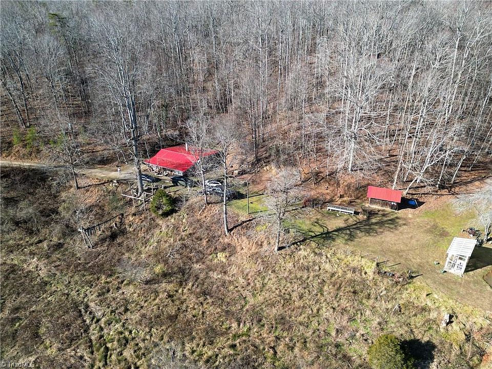 1st image of 203 Brannock Ln