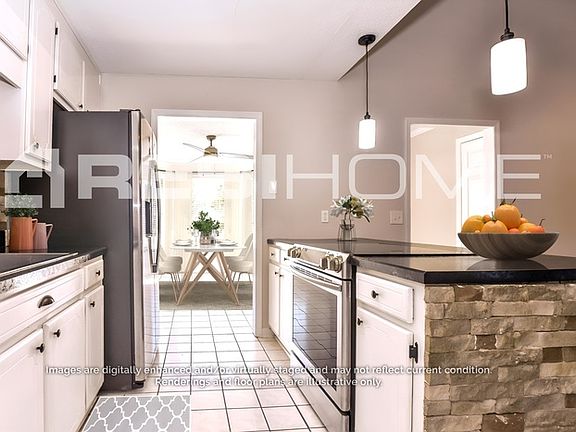 2nd image of 1022 Brisbane Ln SE