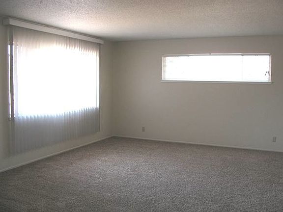 3rd image of 2038 McDaniel Ave APT 3