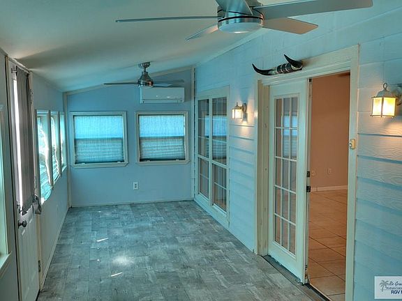 3rd image of 705 Baffin Dr