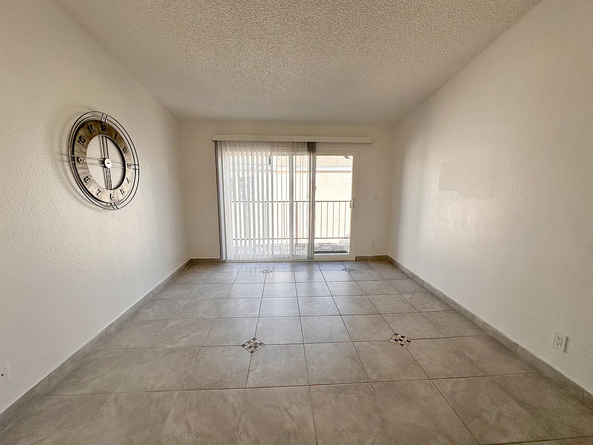 Building Photo - 12748 Branford St #2