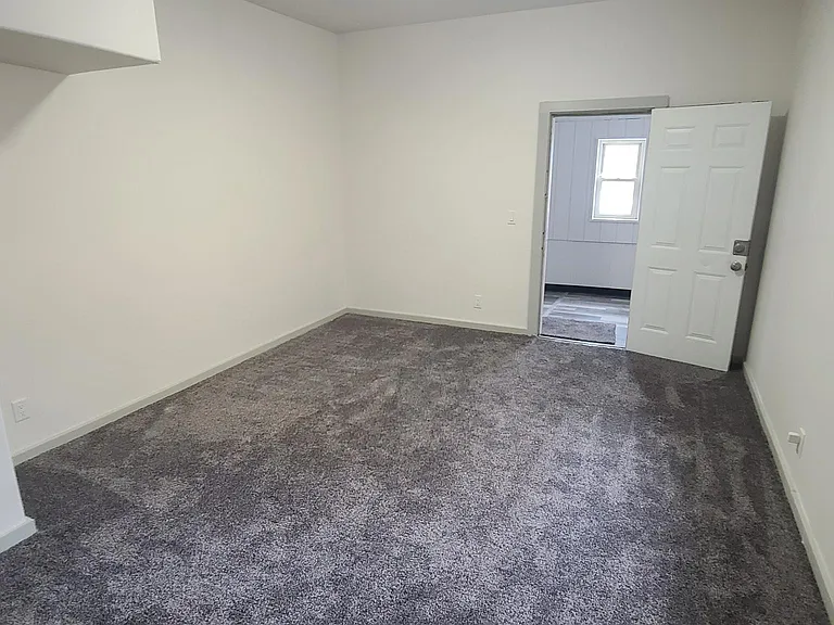 803 Hamilton St #L — Photo 17
