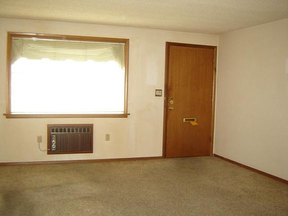 2nd image of 213 N 38th Ave