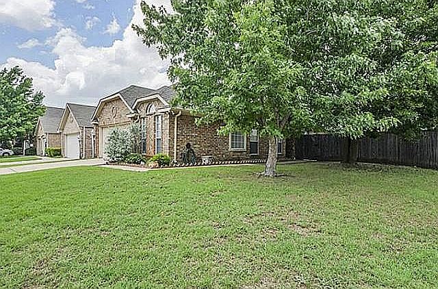 1st image of 909 Golden Grove Dr