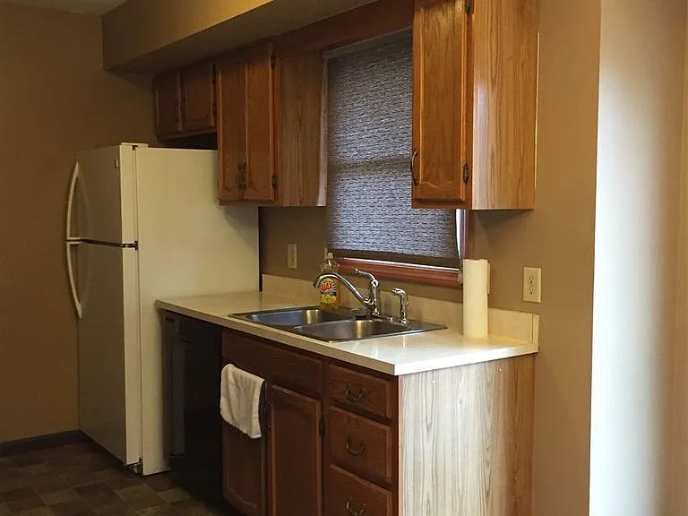 509 Bayberry Dr — Photo 6
