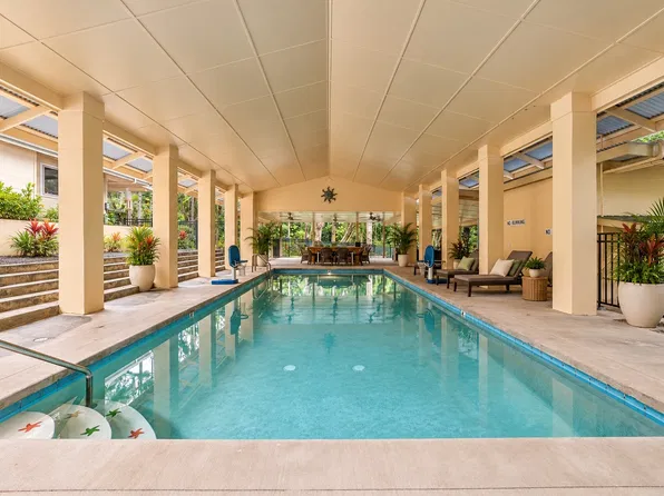 251 Kaiwiki Rd, Hilo, HI 96720