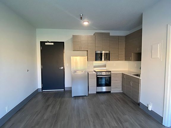 3rd image of 151 N Williams Ave #104