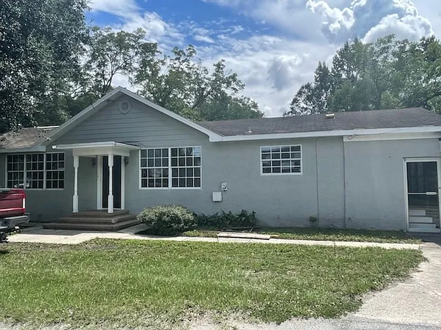 5922 Highway Ave — Photo 1