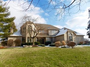 10233 S Fork Ln, Powell, OH