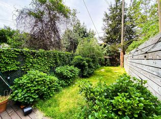111 Newel St #L1, Brooklyn, NY 11222
