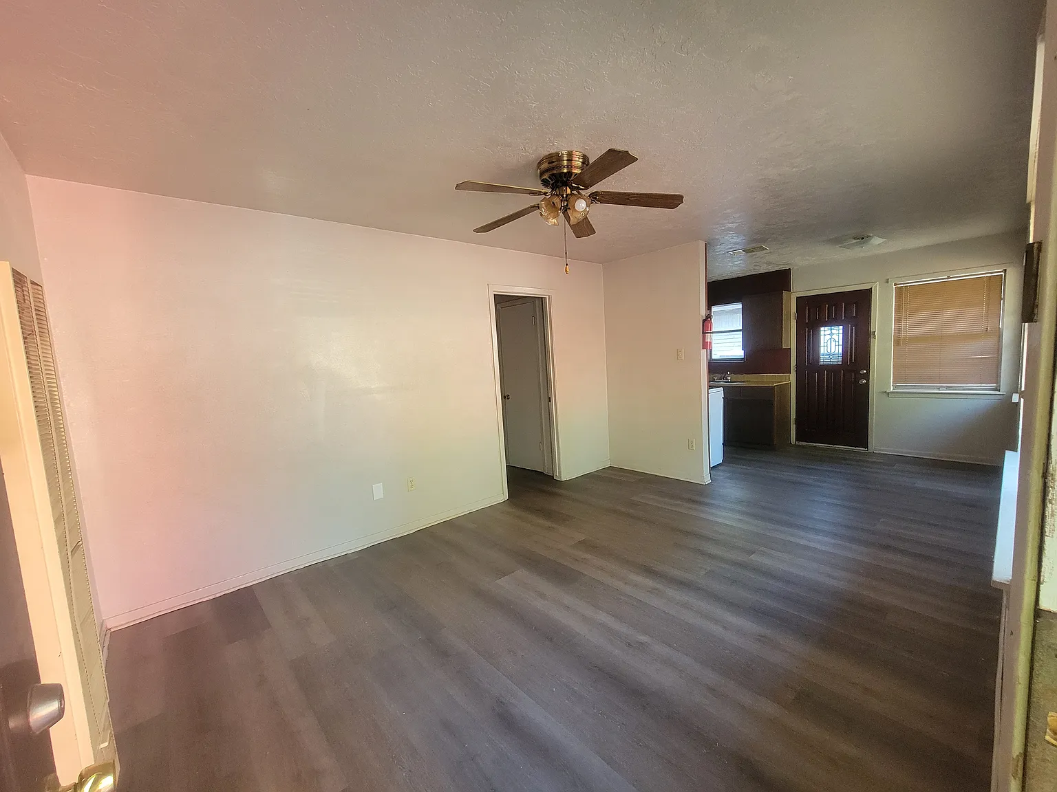 2 bed, 800 sqft, $950 — Photo 1