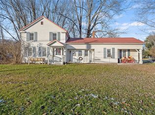 3 Kibbie Lake Rd, Constantia, NY 13044