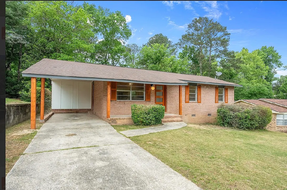 Building Photo - 615 Parkwood Dr