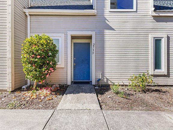 2nd image of 2739 Lakeview Drive