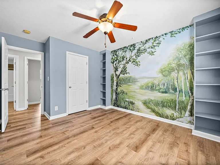 3569 Southwood Dr — Photo 27