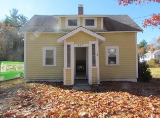427 S Main St, Wolfeboro, NH 03894