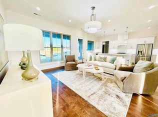 70 Oak Ridge Ln, Hartselle, AL 35640