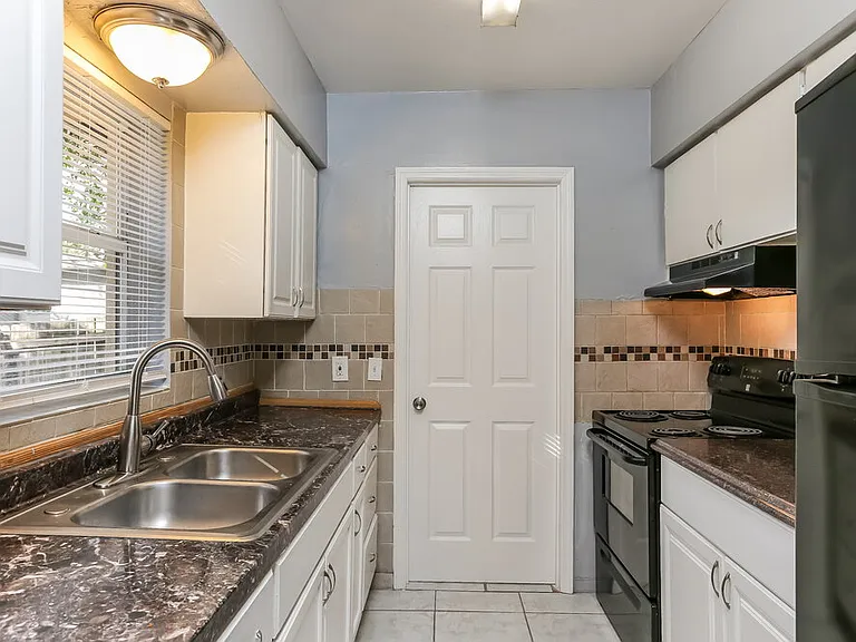 1505 N Andrews Ave — Photo 8