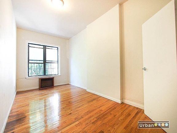 2nd image of 851 Lincoln Pl APT 2A