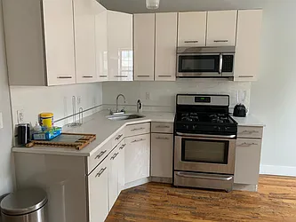 Rented by Premier Metro Realty Corp