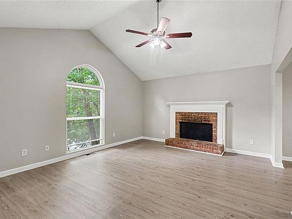 4th image of 1476 Chaseway Cir