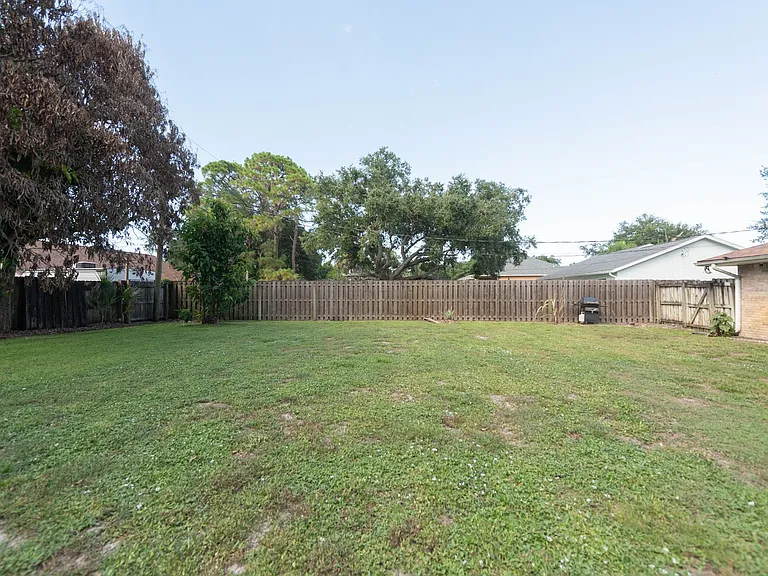 1236 Buffing Cir SE — Photo 14