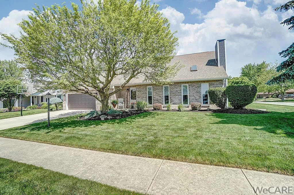 2872 Sherwood Dr photo 1