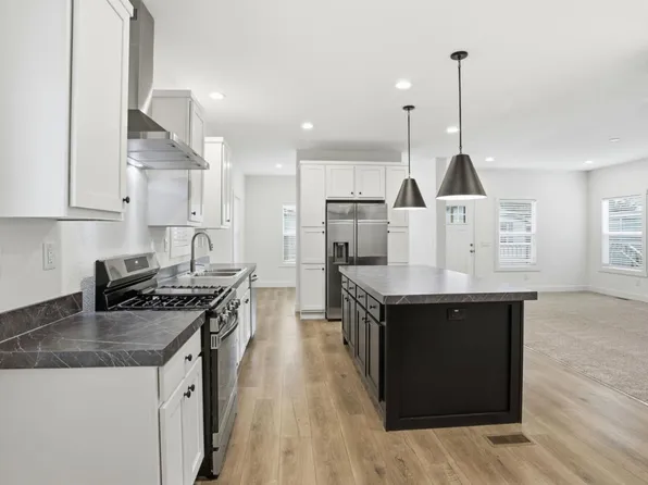 498 Summerland Dr #498, San Jose, CA 95134