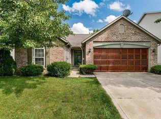 6727 Lexington Cir, Zionsville, IN 46077