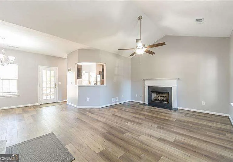 2716 Lake Park Rdg E — Photo 6