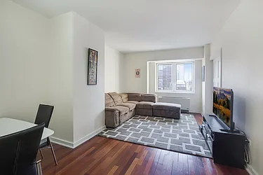 Rented by Nest Seekers International