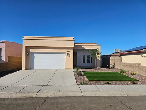 1598 N 9th Ave Photo 1